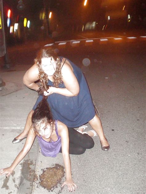 Drunk Exhibition Girls Flashing Tits 156 Fotos