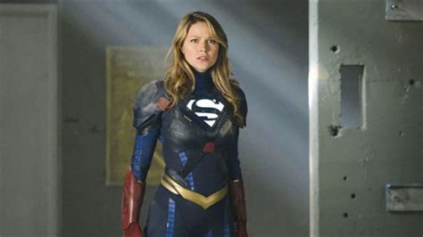 supergirl saison 5 la super héroïne dc comics dévoile son nouveau