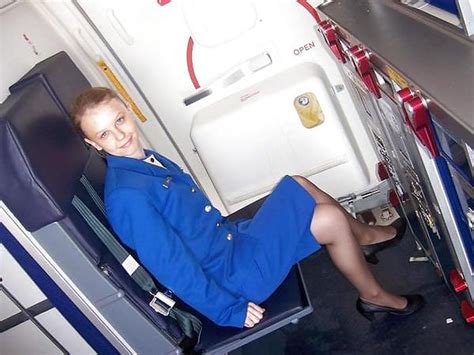 damn cool pictures female flight attendants having fun
