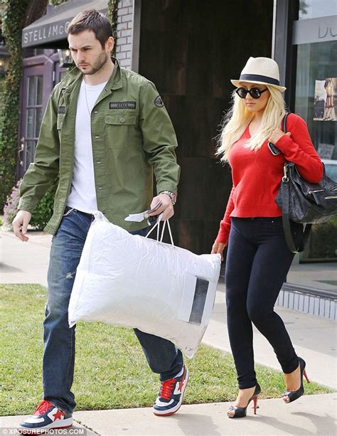 christina aguilera shows off her magically slimmer body on latest video