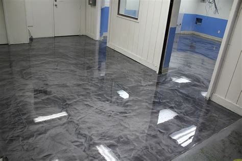 poured epoxy    floor   result  simpl