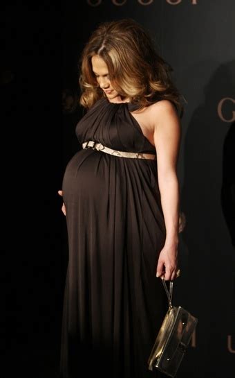 Pregnant Jennifer Lopez Was Killed By A Dragon