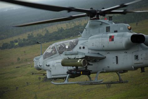 warrior zulu   marine corps ah  viper attack helico flickr