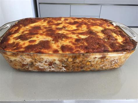 Macarrão De Forno Que Já Sai Recheado é Prático E Fácil De Preparar