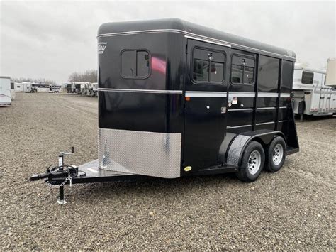 horse trailers leonard trailers trailers  sale  nation wide delivery