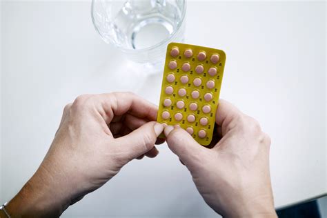 what s hormone replacement therapy and why should women know about it