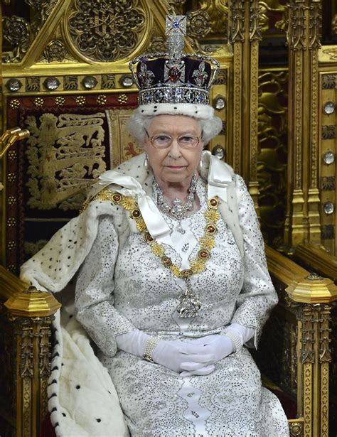 queen  trolled  uk prime minister
