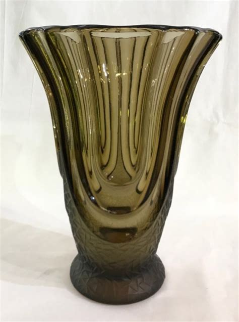 Art Deco Quartz Colour Glass Vase