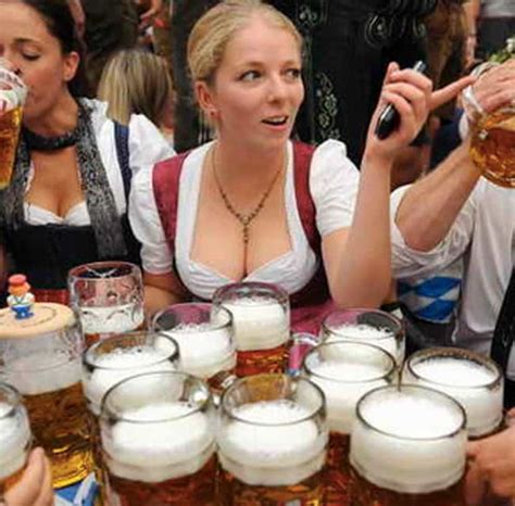 Sexy Dirndl Girls 100 Hot Oktoberfest Girls Cleavage And All Page 20