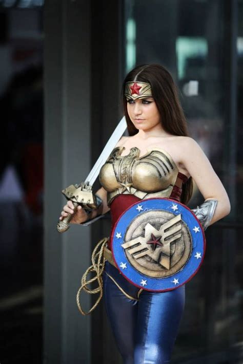 The Wonderful World Of Wonder Woman Cosplay Wonder Woman Cosplay