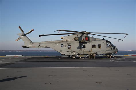 royal navy helicopter