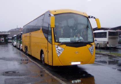 busportal zluty autobus na trase praha plzen