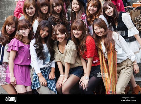 japan tokio harajuku gruppe von japanerinnen stockfoto bild