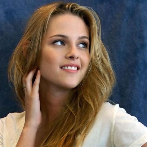 kristen stewart has almost learned how to smile