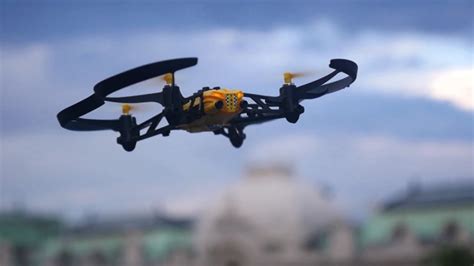 event parrot annonce  nouveau drone hybride eauair geek mexicain