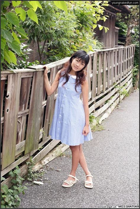Little Japanese Schoolgirl Upskirt Big Picture 1