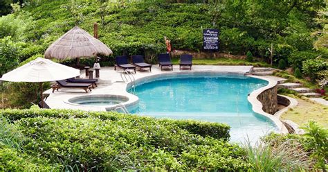 hotels  sri lanka  incredible pools