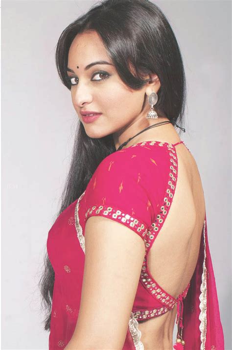 movie hub bollywood actress sonakshi sinha hot photos