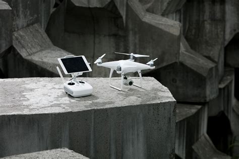 djis phantom  advanced   flying camera  fps  digital trends