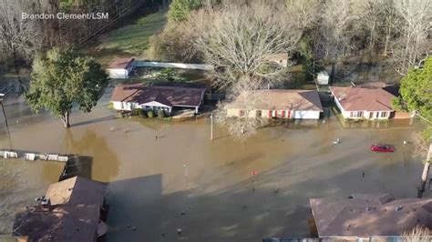 video flooding prompts state  emergency  mississippi abc news