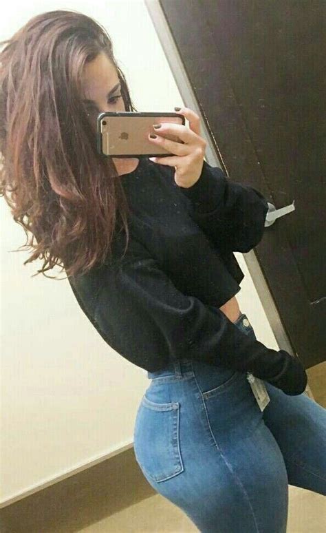 Pin By Tony Sptty On Big Butt In Jeans Selfie Sexy Women Jeans
