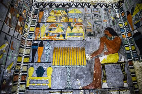 egyptian authorities unveil spectacular images   newly discovered