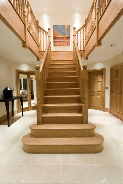 modern center staircase design