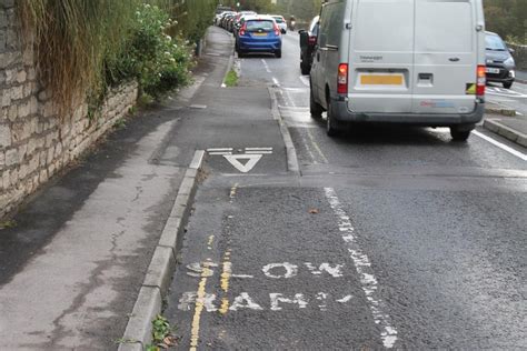 monday moaning why don t cyclists use cycle lanes road cc