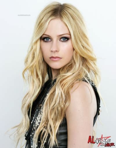 avril lavigne is hot…she s the best damn thing chris on