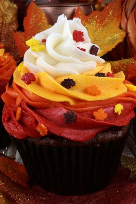 12 creative fall cupcake ideas you can make this season