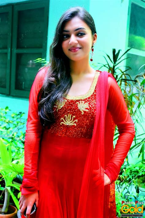 nazriya nazim malayalam and tamil new trendy popular actress from