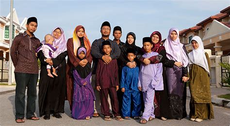 malaysian polygamy club draws criticism the new york times