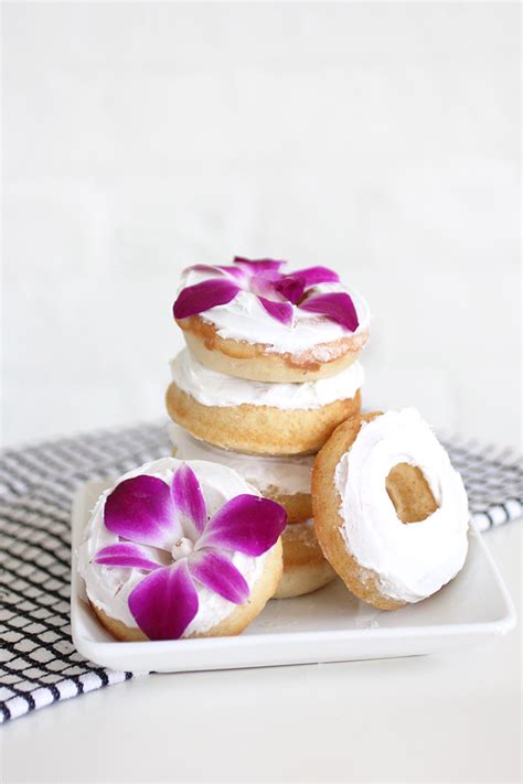 I Spy Diy’s Edible Flower Baked Doughnuts Recipe Stylecaster