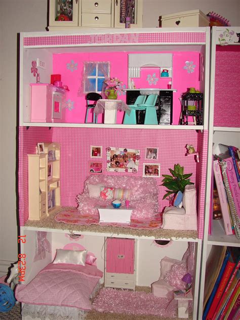 diy barbie house   shelf  girl   glue gun