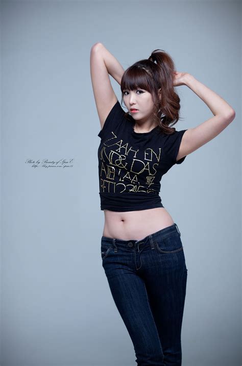 Cute Asian Girl Lee Eun Hye In Black Top And Jeans