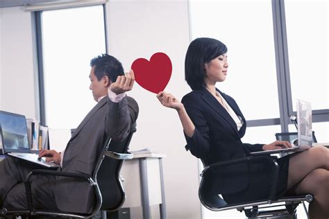 dealing with romantic relationships in the workplace