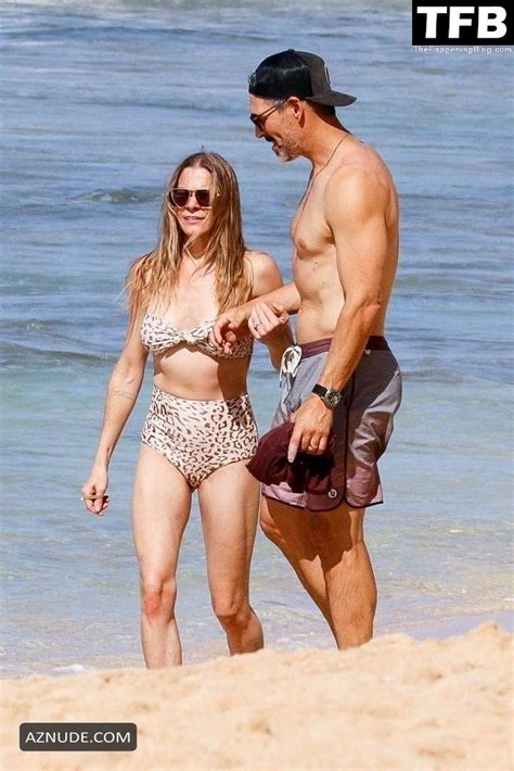 Leann Rimes Sexy Seen With Eddie Cibrian Enjoying On The Sandy Beach In
