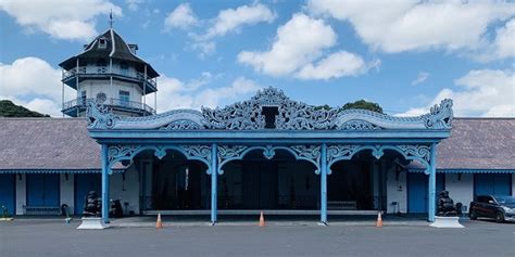 tempat wisata solo  dekat  stasiun balapan merdekacom