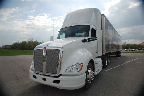 ccj test drive kenworth ts design aids driving experience