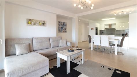 modern  bedroom apartment    beach flats  rent  javea comunidad valenciana