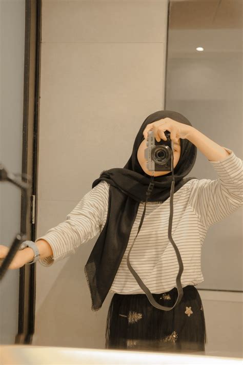 Mirror Selfie Zeta Hijab Fashion Inspiration Hijab Style Casual