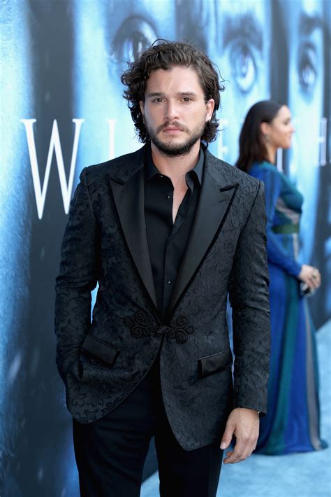 Kit Harington Named Gqs Worst Dressed Man And Other Celebrity News