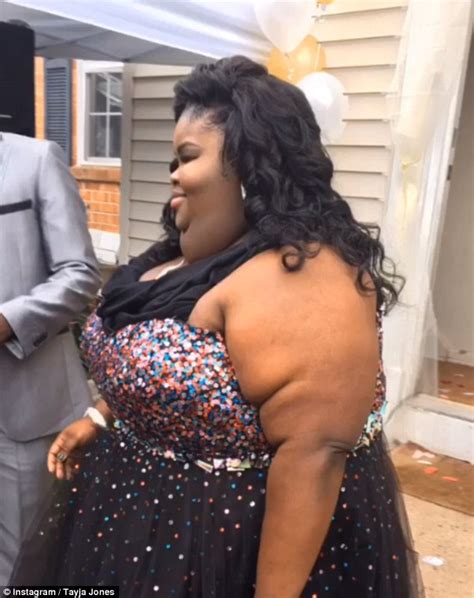 overweight teen cyberbullied about ugly prom pictures sent messages of support daily mail online