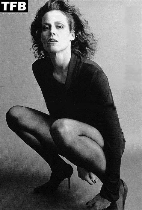 Sigourney Weaver See Through And Sexy 6 Photos Thefappening