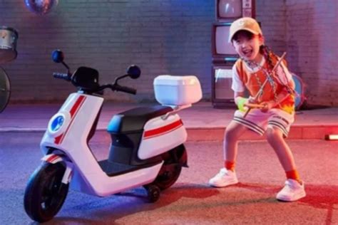 skuter listrik anak anak niu mavericks nqi diluncurkan  china