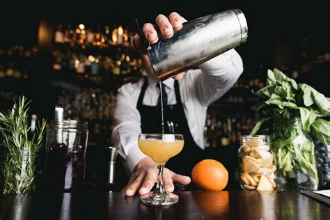 cinq bars  cocktails incontournables  bordeaux les meilleurs bars