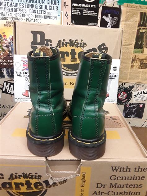 dr martens  green smooth   england size