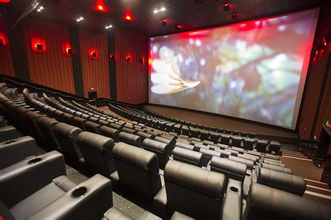 showbiz cinemas  kingwood  unveil luxury recliner seats full bar