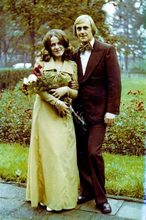 36 Interesting Snapshots Of Newlyweds In The 1970s