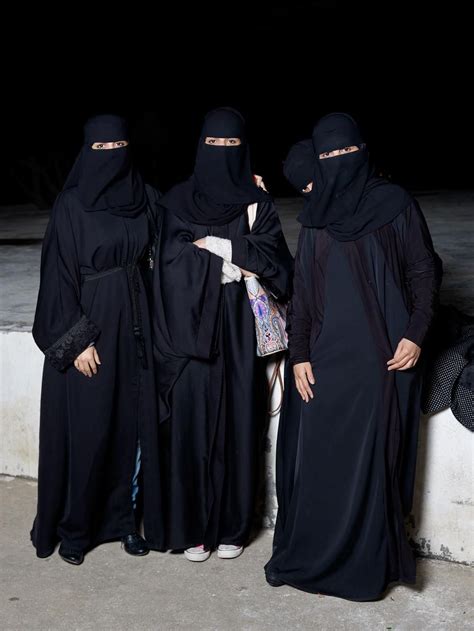 Saudi Women In Niqab